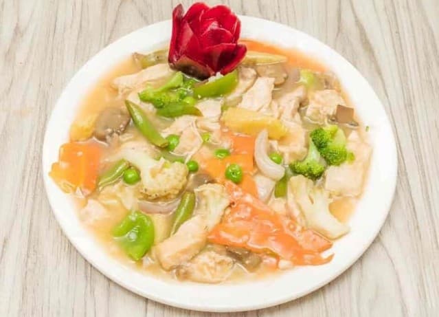 Stir Fried Chicken With Veg